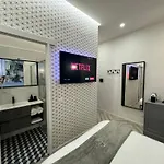 Domus Avi Vaticano 4*