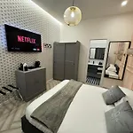 Domus Avi Vaticano ゲストハウス 4*