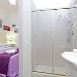 Domus Avi Vaticano 4*
