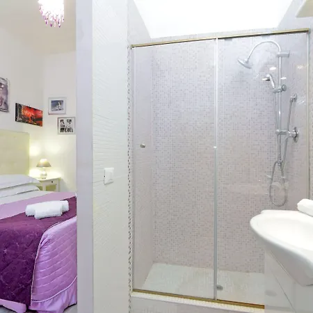 Domus Avi Vaticano 4*