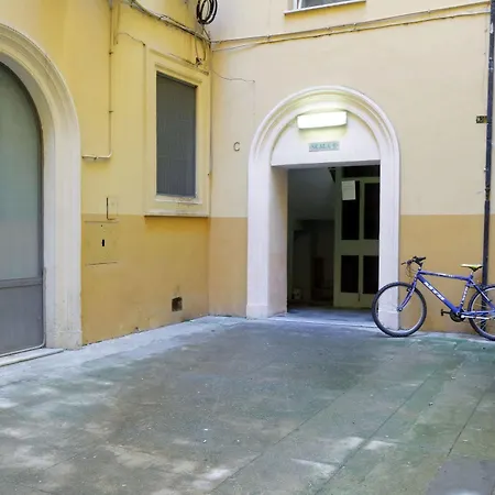 Domus Avi Vaticano 2* Rom